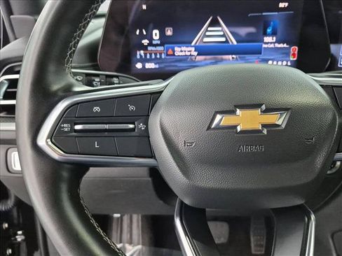 Used 2024 Chevrolet Traverse LT FWD image 29