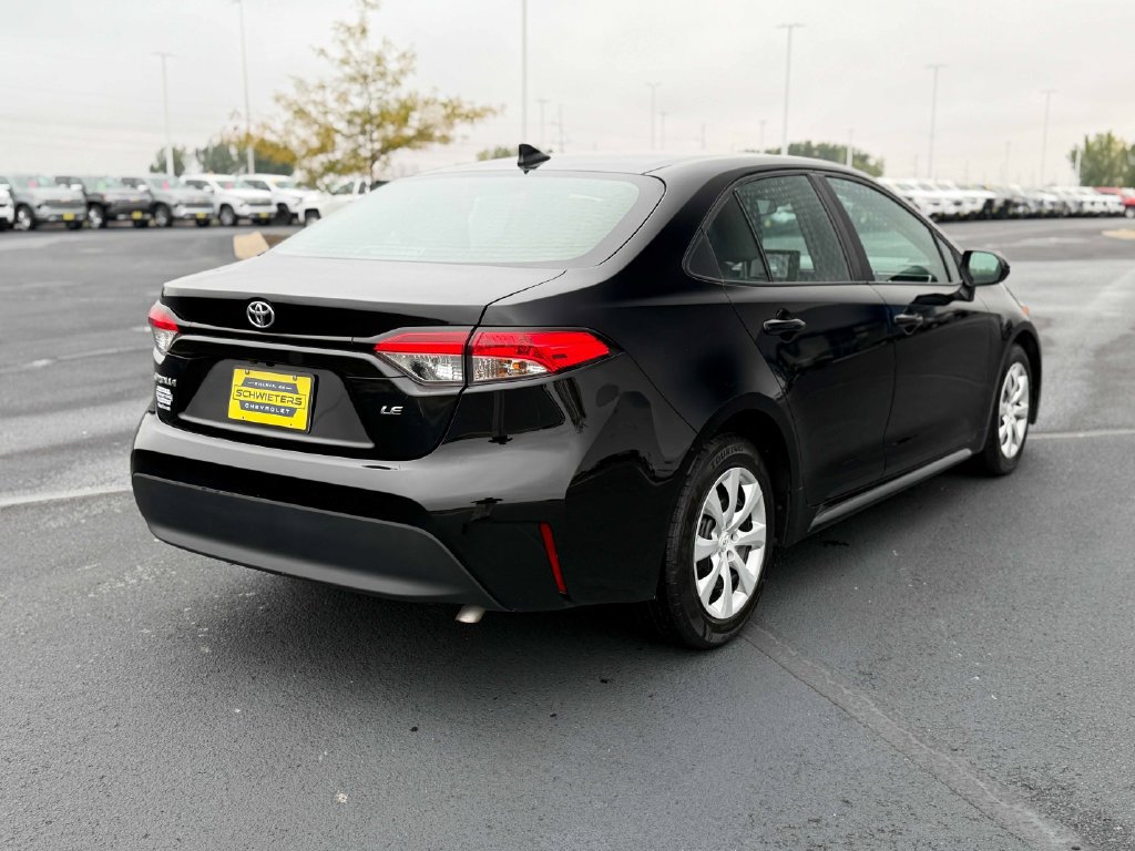 Used 2024 Toyota Corolla LE FWD image 7