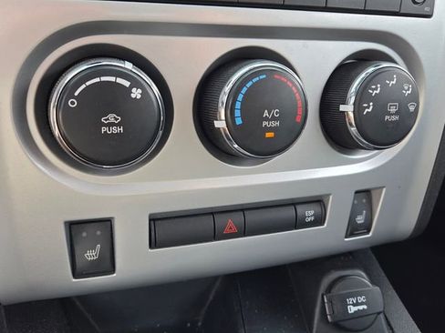 Used 2010 Dodge Challenger SE image 18