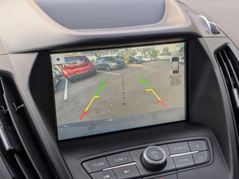 Used 2019 Ford Escape SEL image 40