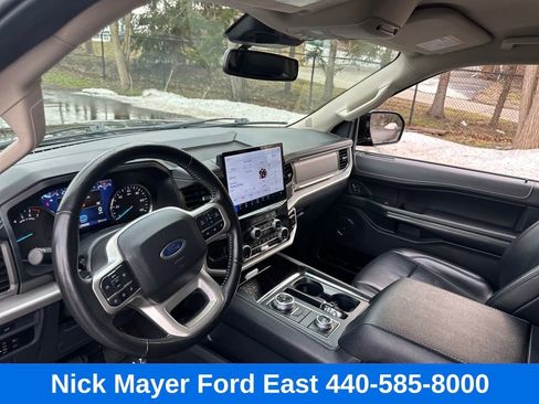Used 2024 Ford Expedition XLT image 26