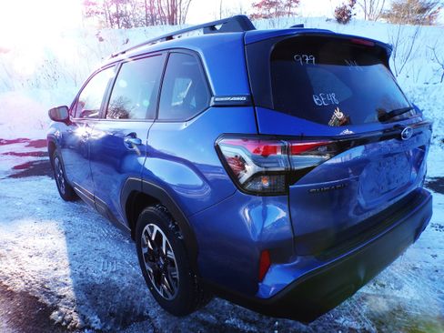 New 2026 Subaru Forester Premium image 6
