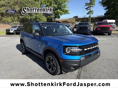 Used 2025 Ford Bronco Sport Outer Banks w/ Outer Banks Tech Package+ AWD/4WD image 1