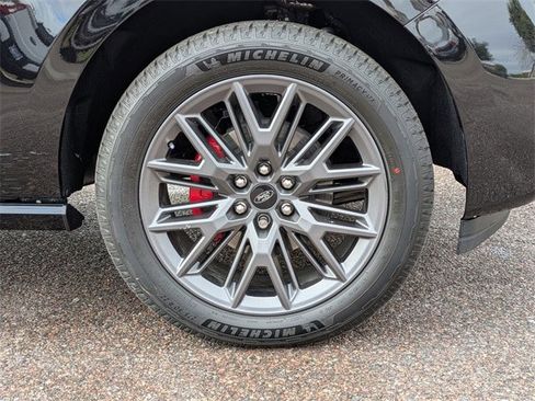 New 2025 Ford Expedition Max Platinum w/ Stealth Performance Package image 34