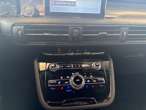 Used 2022 Lincoln Corsair AWD w/ Premium Package image 22