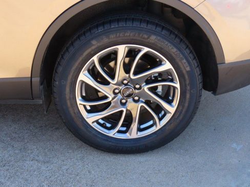 Used 2021 Lincoln Corsair FWD w/ Equipment Group 101A image 16