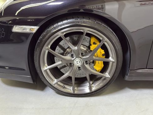 Used 2011 Porsche 911 Turbo S AWD/4WD image 35