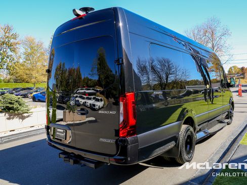 Used 2023 Mercedes-Benz Sprinter 3500 image 5