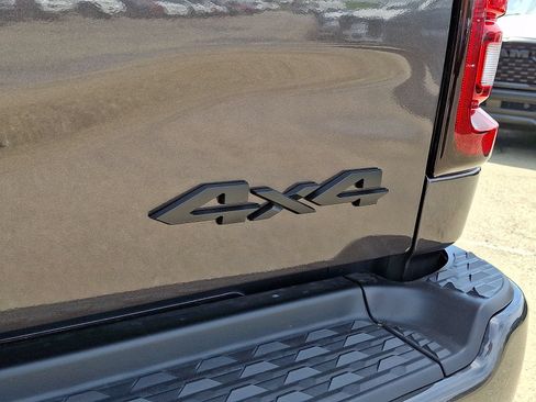 New 2026 RAM 3500 Big Horn AWD/4WD image 16