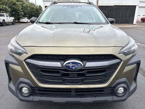 Used 2023 Subaru Outback Premium image 11
