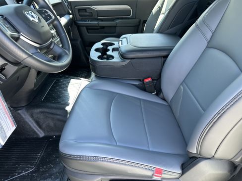 New 2026 RAM 5500 Tradesman AWD/4WD image 9