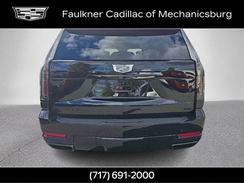 New 2025 Cadillac Escalade Sport Platinum w/ LPO, ONYX Package image 4