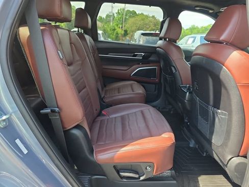 Used 2024 Kia Telluride SX Prestige AWD/4WD image 15