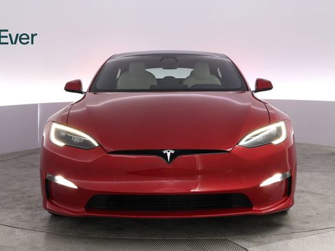 Used 2022 Tesla Model S Plaid image 12