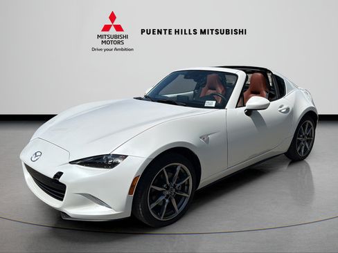 Used 2023 MAZDA MX-5 Miata Grand Touring w/ Weather Package RWD image 14