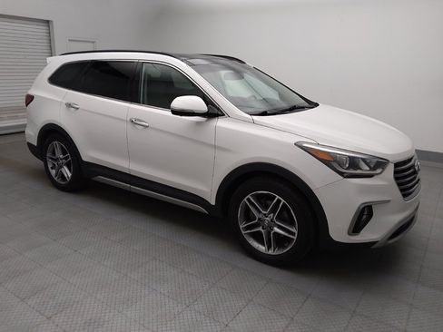 Used 2019 Hyundai Santa Fe XL FWD image 11
