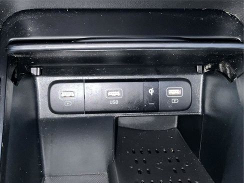 Used 2023 Kia Sorento S w/ Panoramic Sunroof Package AWD/4WD image 31