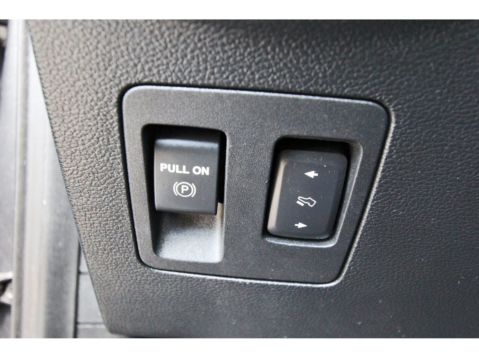 Used 2019 Ford F150 Raptor w/ Equipment Group 802A Luxury AWD/4WD image 24