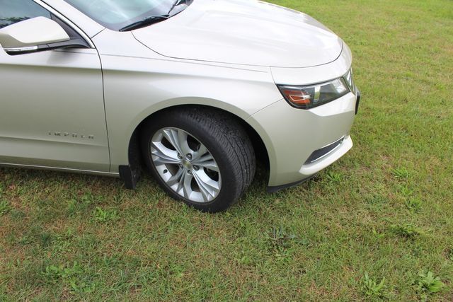 Used 2015 Chevrolet Impala LT w/ Convenience Package FWD image 6