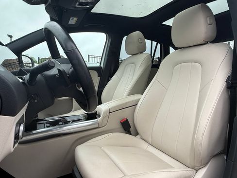 Used 2022 Mercedes-Benz GLA 250 4MATIC image 21