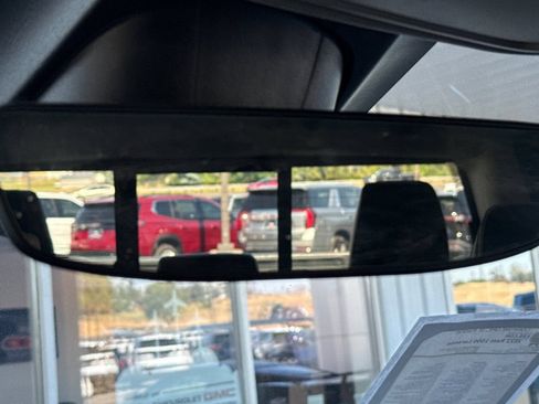 Used 2022 RAM 1500 Laramie AWD/4WD image 23