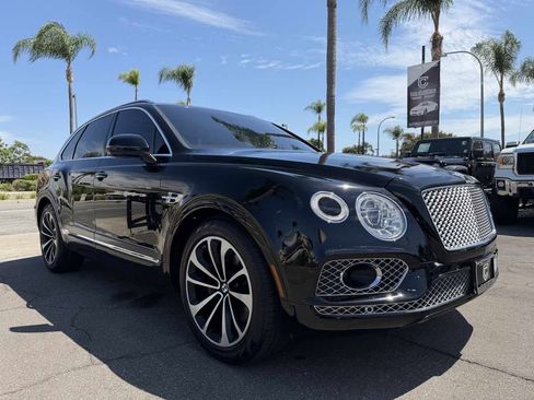Used 2017 Bentley Bentayga AWD/4WD image 8