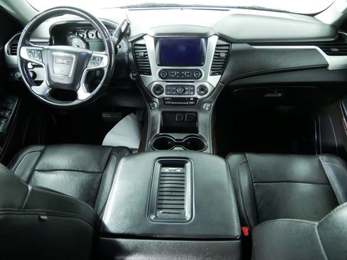 Used 2017 GMC Yukon XL SLT image 14