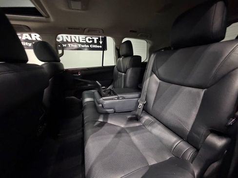 Used 2014 Lexus LX 570 4WD image 30