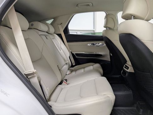 Used 2023 Genesis GV70 2.5T w/ Cargo Package image 20