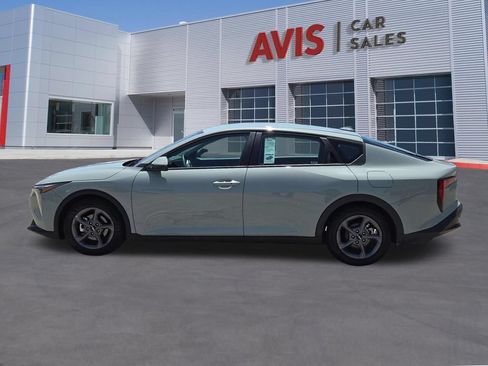 Used 2025 Kia K4 FWD image 10