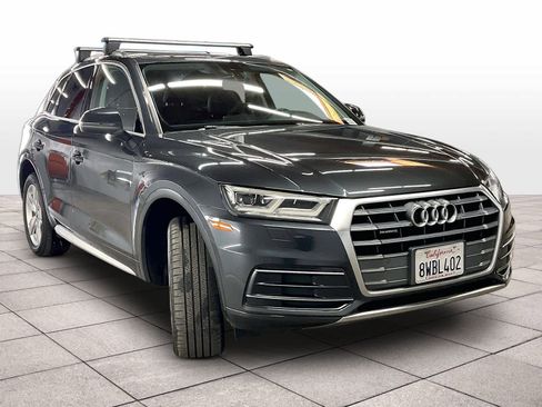 Used 2018 Audi Q5 2.0T Premium Plus w/ Premium Plus Package image 2