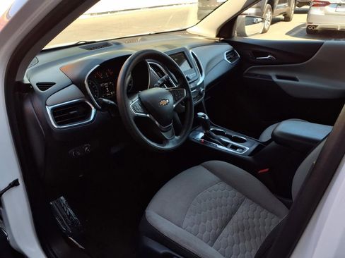 Used 2019 Chevrolet Equinox LS image 15