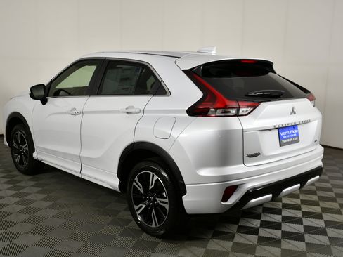 New 2026 Mitsubishi Eclipse Cross SEL image 8