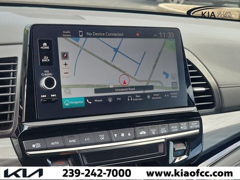 Used 2025 Honda Odyssey Elite image 32