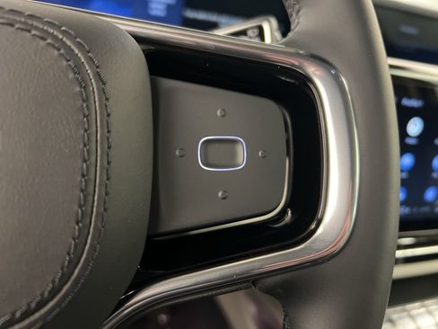 Used 2026 Lincoln Nautilus Premier image 21