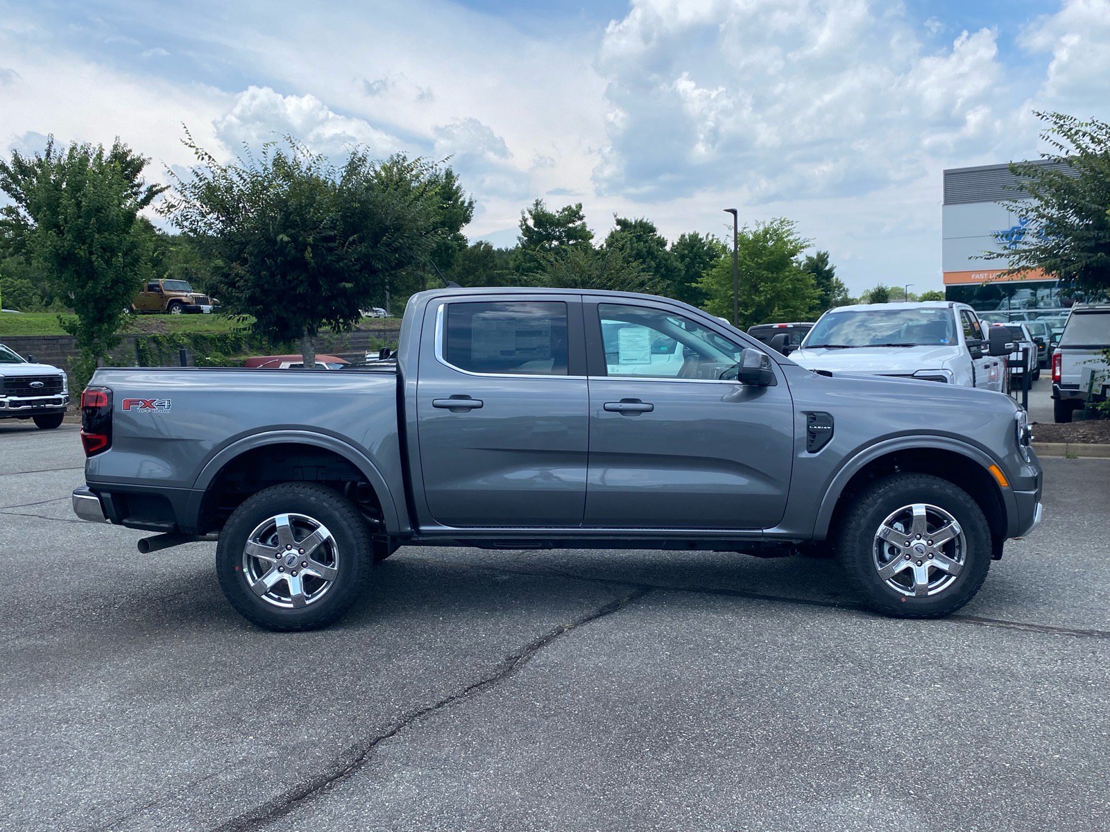 New 2026 Ford Ranger Lariat w/ FX4 Off-Road Package AWD/4WD image 3