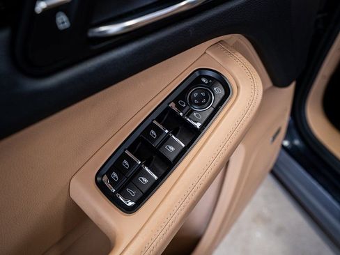 Used 2021 Porsche Macan S image 30