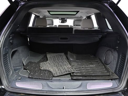 Used 2017 Jeep Grand Cherokee Summit AWD/4WD image 19