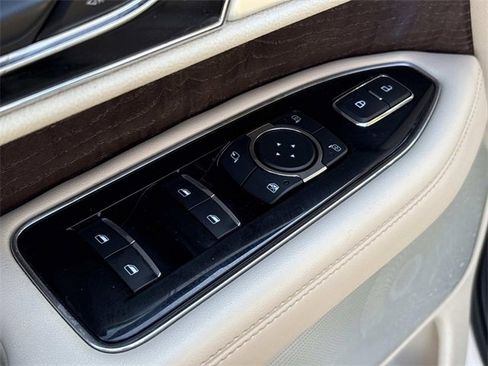 Used 2019 Lincoln Navigator Reserve image 26