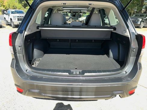 Used 2023 Subaru Forester Premium image 8
