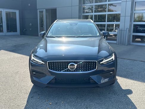 New 2026 Volvo V60 B5 Cross Country Plus w/ Climate Package image 2