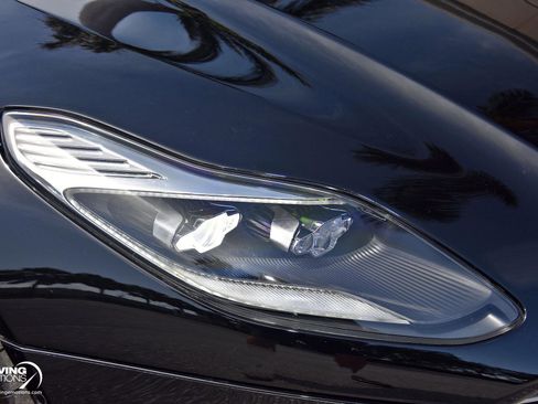 Used 2018 Aston Martin DB11 V12 image 9
