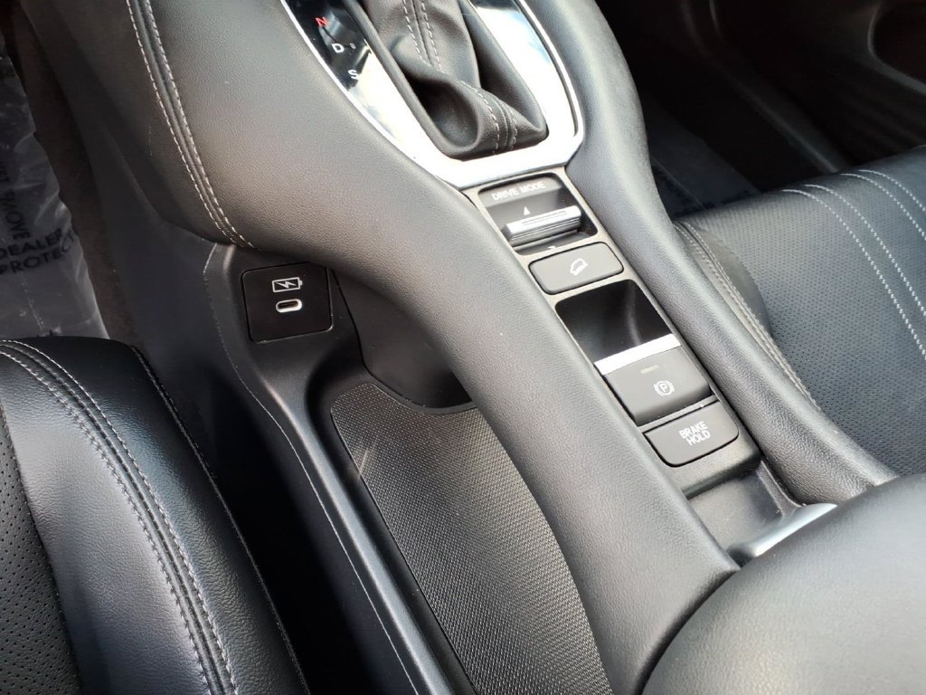 Certified 2024 Honda HR-V EX-L image 22