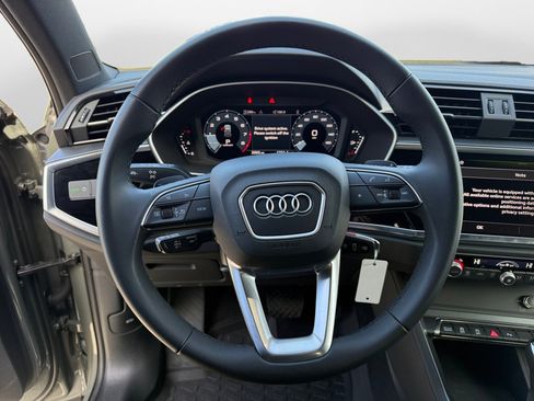 Certified 2025 Audi Q3 2.0T Premium w/ Black Optic Sport Package image 10