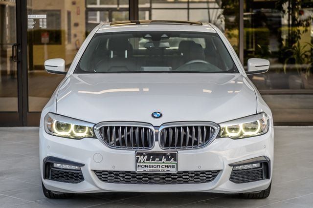 Used 2019 BMW 540i w/ M Sport Package RWD image 5