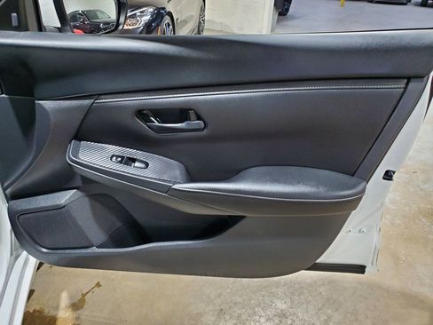 Used 2024 Nissan Sentra S FWD image 16