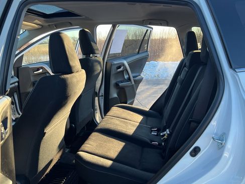 Used 2016 Toyota RAV4 XLE image 36