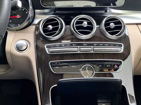 Certified 2018 Mercedes-Benz C 300 Sedan image 34