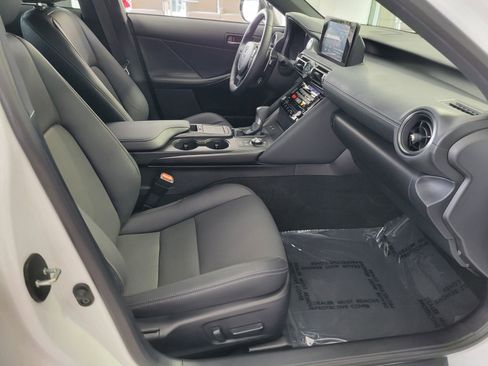 Certified 2025 Lexus IS 300 RWD image 16