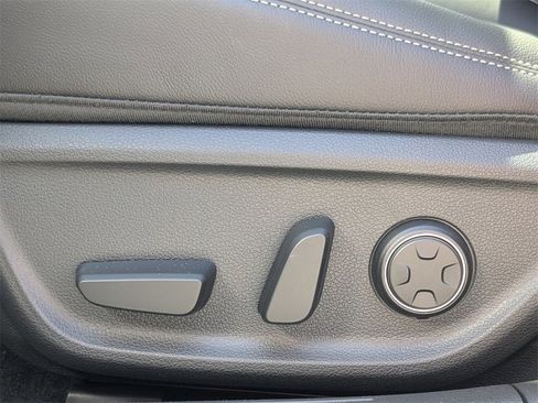 New 2026 Genesis G70 2.5T Prestige image 19